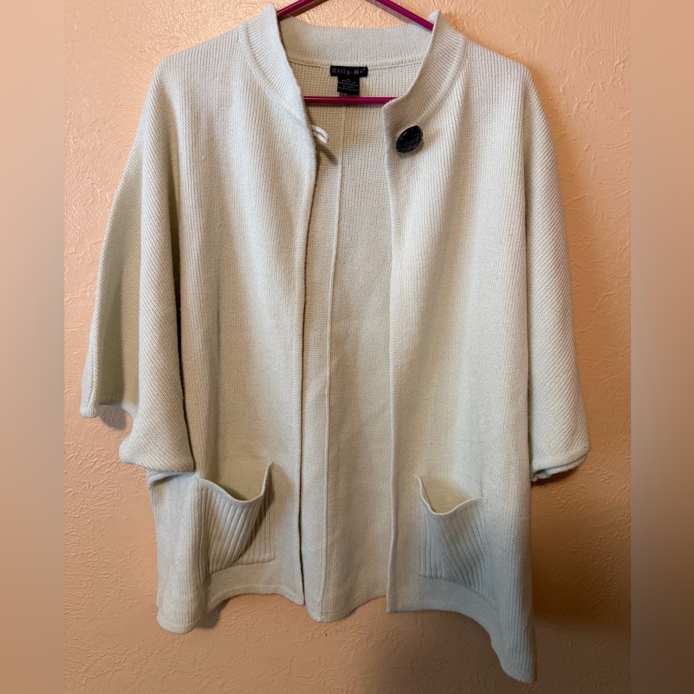 Tally Ho Cream Women's Sweater